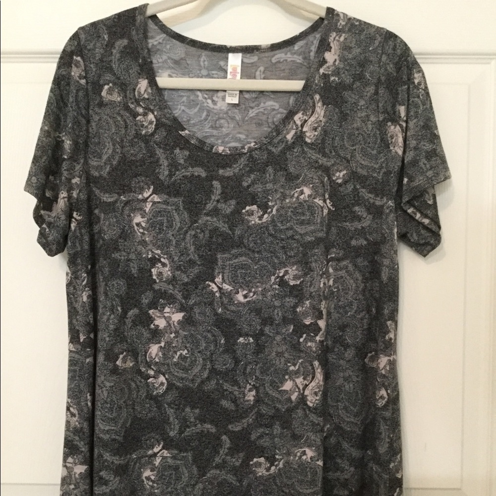LuLaRoe Classic-T